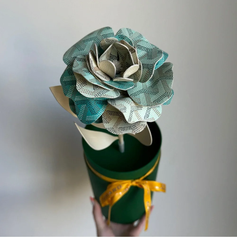 RARE NEW💙GOYARD💙Mon Amie La Rose Fleur Goyard Canvas and Leather Flower - Picture 9 of 10